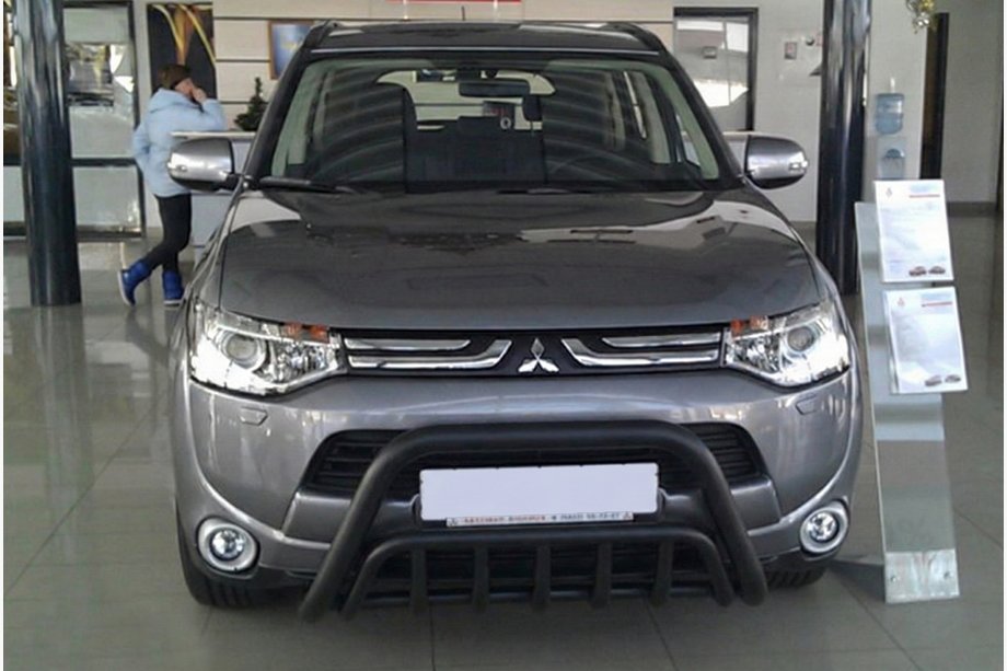 Mitsubishi Outlander 2012-2021 Frontbügel WT002 Schwarz (Edelstahl) Image