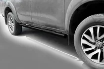 Nissan Navara/NP300 2016- Seitliche Trittrohre Black (2 Stk., Edelstahl) Foto 1