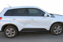 Suzuki Vitara 2015- Seitliche Trittrohre Black (2 Stk., Edelstahl) Foto 1