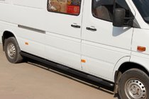 Mercedes Sprinter W901/902/903/904/905 1995–2006 Seitenschutzrohre Black (2 Stk., Edelstahl) Foto 1