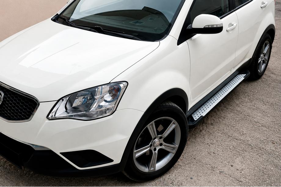SsangYong Korando 2010-2019 Trittbretter Allmond Grey (2 Stk., Aluminium) Image