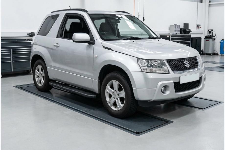 Suzuki Grand Vitara 2005-2017 Seitenschweller Bosphorus Black (2 Stk., Aluminium) Image