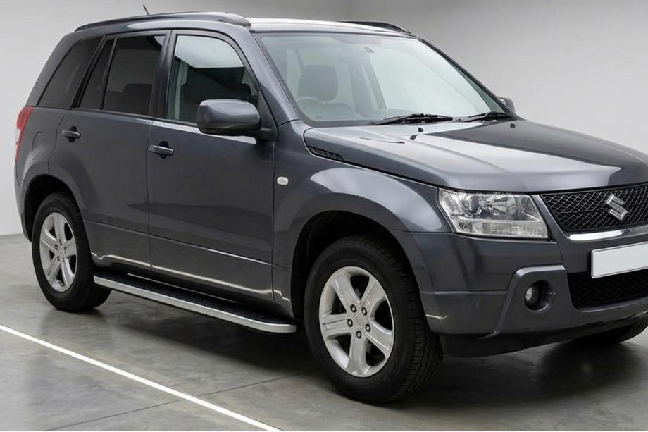 Suzuki Grand Vitara 2005-2017 Seitenschweller Tayga Grey (2 Stk., Aluminium) Image