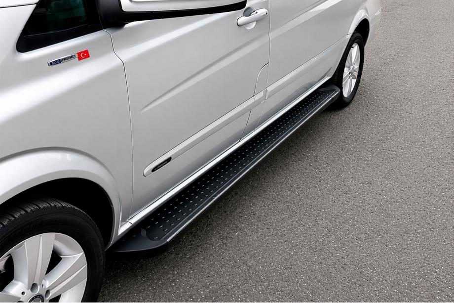 Mercedes Vito/V-class W447 2014- Trittbretter Allmond Black (2 Stk., Aluminium) Image