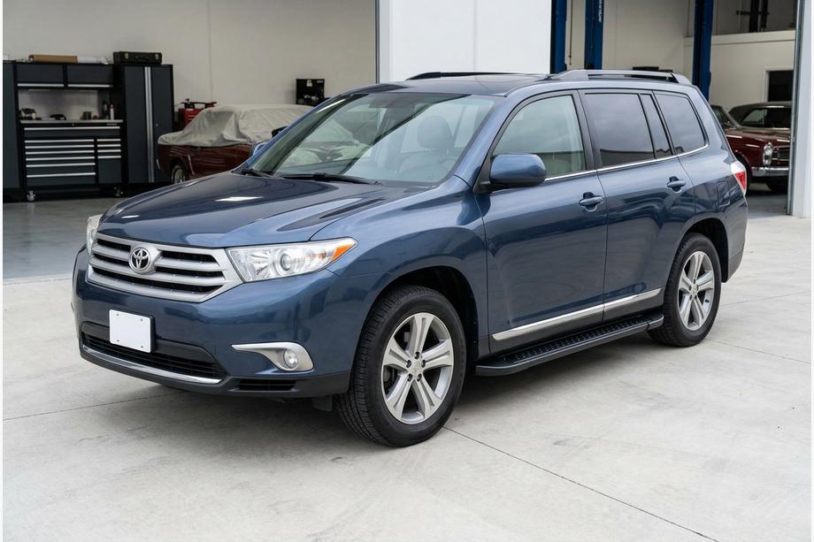Toyota Highlander 2008-2013 Trittbretter Allmond Black (2 Stk., Aluminium) Image
