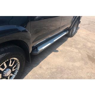 Trittbretter Allmond Grey (2 Stk., Aluminium) Toyota Hilux 2006-2015 Foto 1