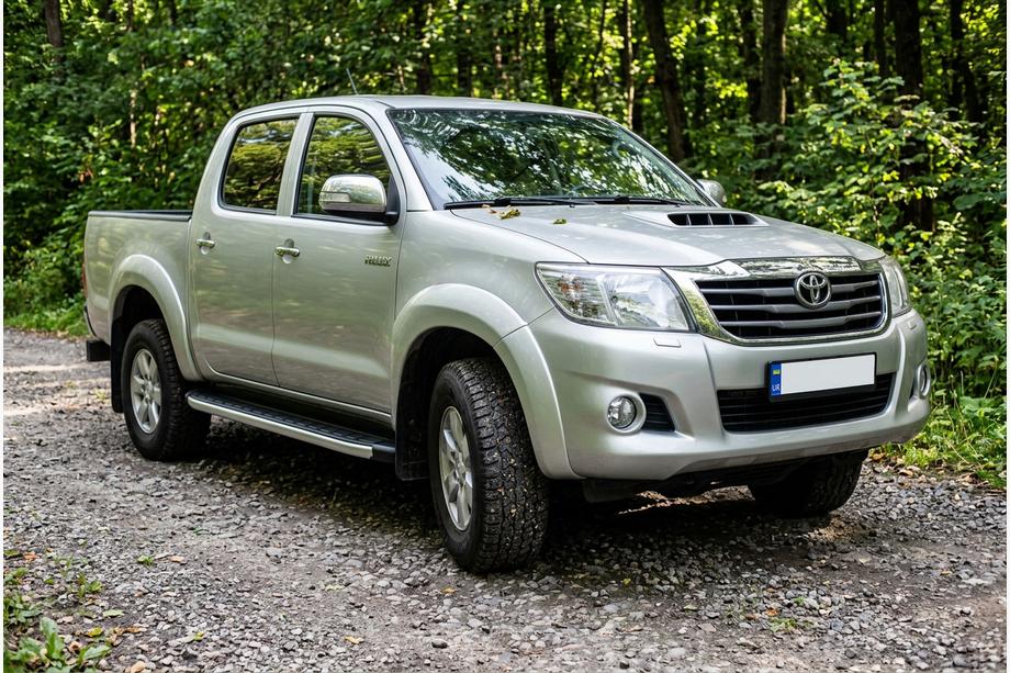 Toyota Hilux 2006-2015 Seitenschweller Fullmond (2 Stk., Aluminium) Foto 1
