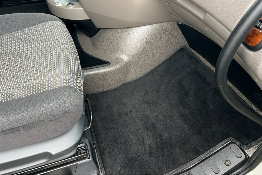 DAF XF105 2005-2013 Textil Fußmatten Premium (Schwarz) Image