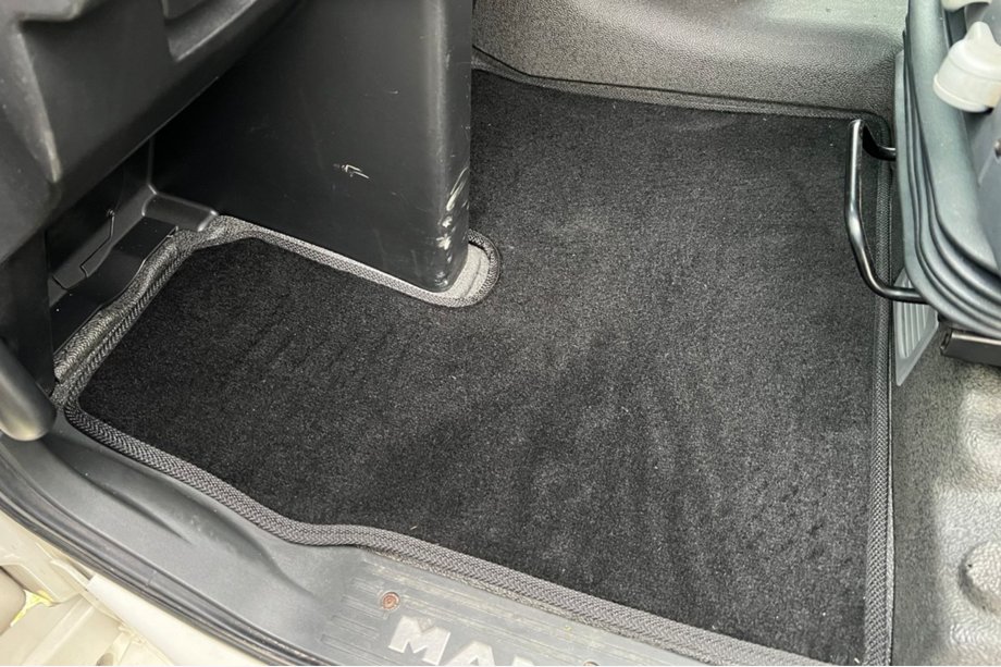 MAN TGX 2007-2020 Textil Fußmatten Classic (Schwarz) Image