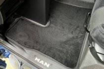 MAN TGX 2020- Textil Fußmatten Premium (Schwarz) Foto 1