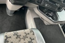 Scania R-Serie 2016– Textil Fußmatten Premium (Schwarz) Foto 3