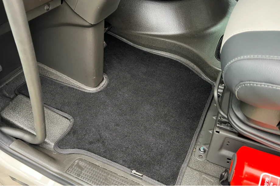 Volvo FH 2012– Textil Fußmatten Classic (Schwarz) Image