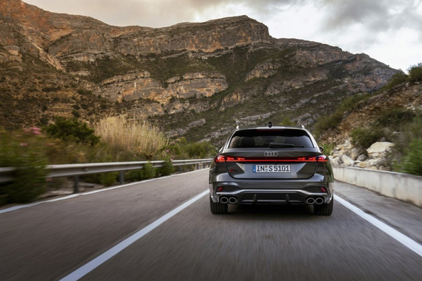 Audi S5 Avant im Test: Dynamischer Kombi mit kraftvollem V6 und Mild-Hybrid Foto 4