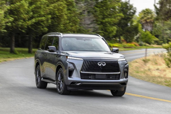 Infiniti QX80 zweite Generation: Technische Daten, Ausstattung, Fotos Foto 1