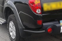 Mitsubishi L200 2006-2015 Hintere Eckschutzrohre AK003 Schwarz (2 Stk., Edelstahl) Foto 2