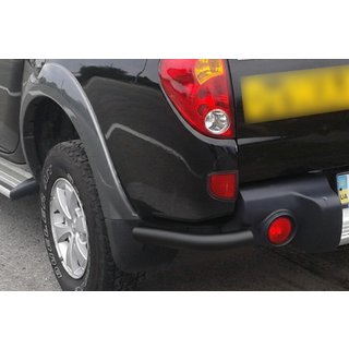 Hintere Eckschutzrohre AK003 Schwarz (2 Stk., Edelstahl) Mitsubishi L200 2006-2015 Foto 2