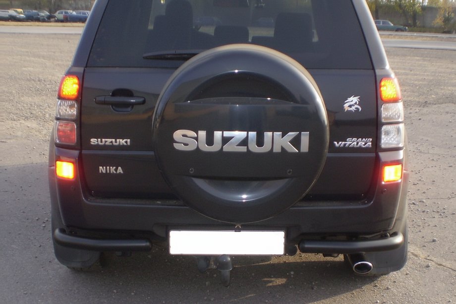 Suzuki Grand Vitara 2005-2017 Heckschutz AK003 Schwarz (Edelstahl) Foto 1
