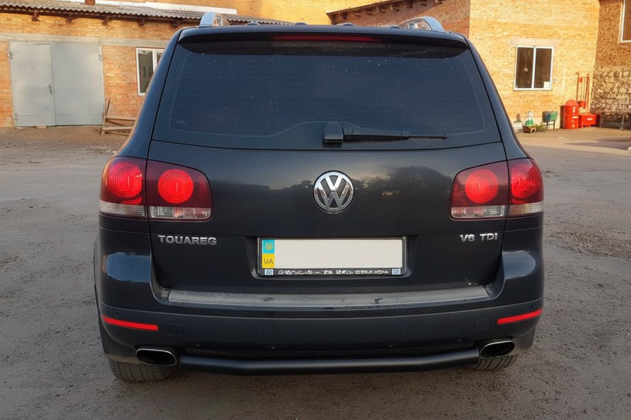 Volkswagen Touareg 2002–2010 Hinterer Schutz AK002 Schwarz (2 Stk., Edelstahl) Foto 6
