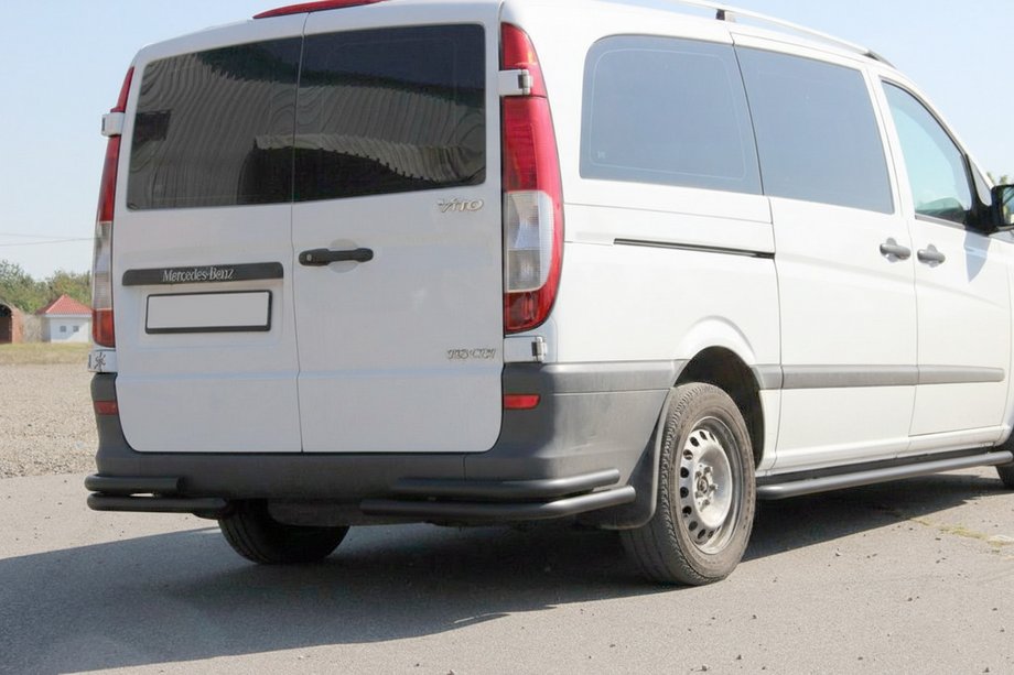 Mercedes Vito W639 2004-2014 Hintere Eckschutzrohre AK003-Double Black (2 Stk, Edelstahl) Image