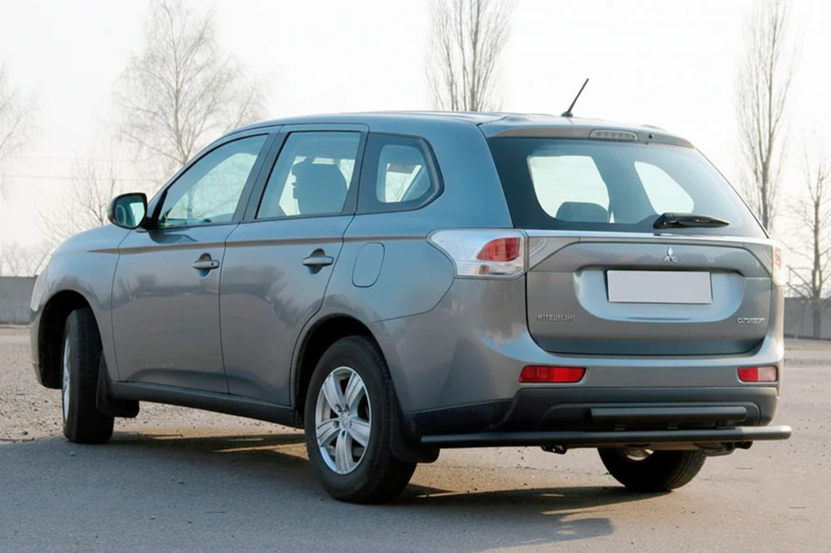 Mitsubishi Outlander 2012-2021 Heckbügel AK004 Schwarz (Edelstahl) Image