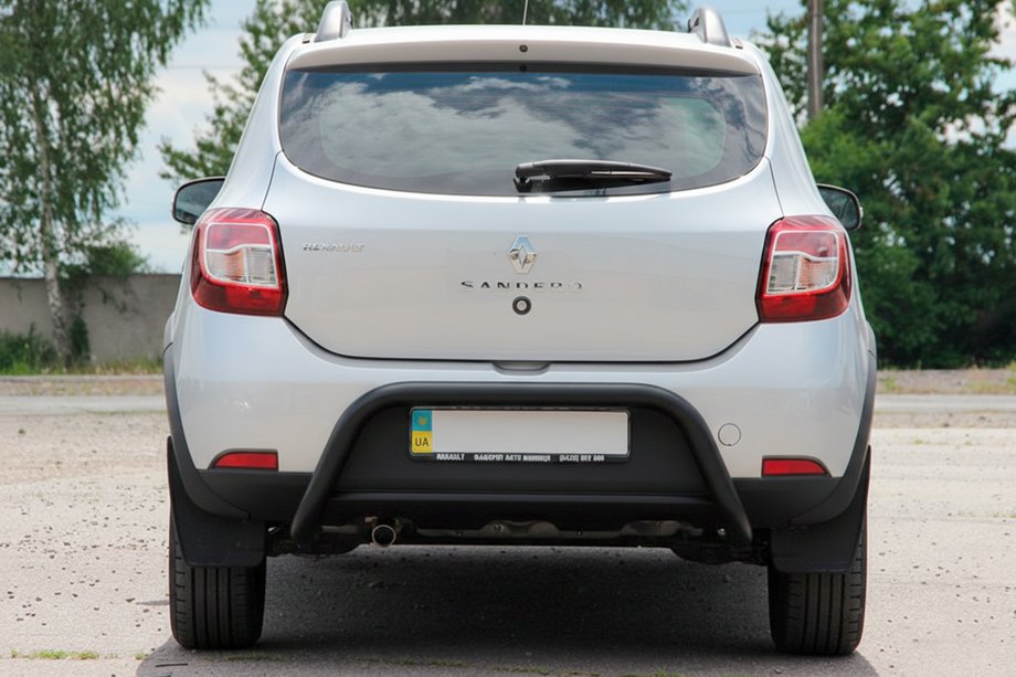 Renault Sandero 2013-2022 Heckbügel AK007 Schwarz (Edelstahl) Image