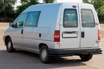 Citroen Jumpy 1996-2007 Hintere doppelte Eckrohre AK003 Double Black (Edelstahl) Foto 4