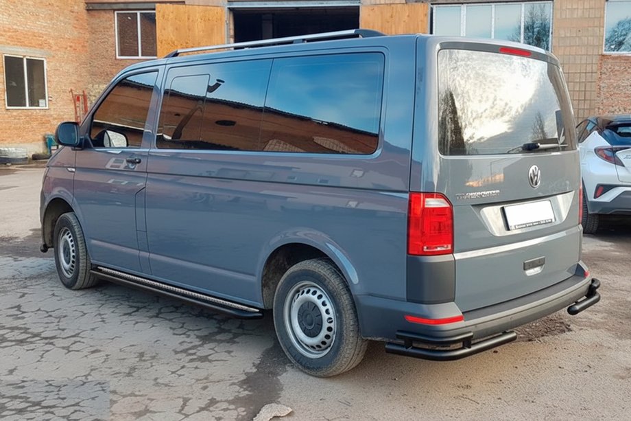 Volkswagen T6 2015-2024 Hintere Eckschutzrohre AK003-Double Black (2 Stk., Edelstahl) Foto 6