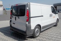 Opel Vivaro 2001–2015 Heckschutz AK005 Schwarz (Edelstahl) Foto 1