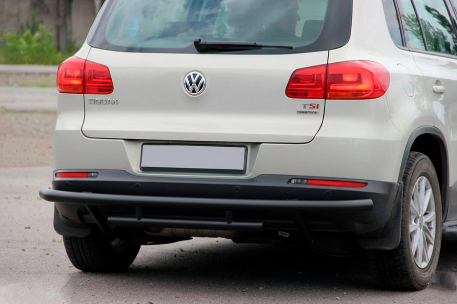 Volkswagen Tiguan 2007-2016 Heckschutz AK002-2 Schwarz (Edelstahl) Image