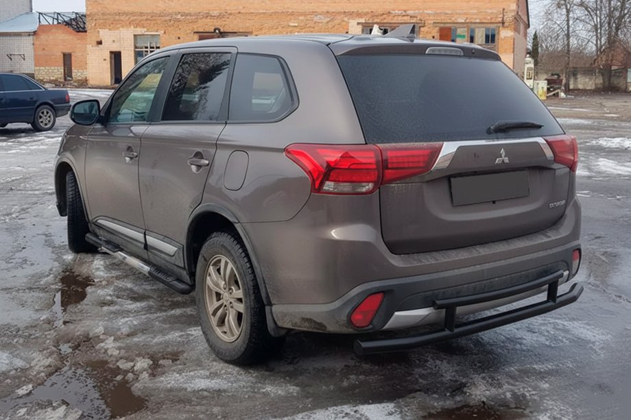 Mitsubishi Outlander 2012-2021 Heckbügel AK004-2 Schwarz (Edelstahl) Image