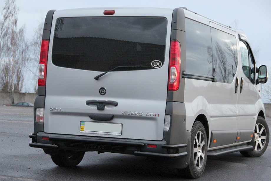 Nissan Primastar 2002-2014 Heckschutz AK-Special Black (Edelstahl) Image