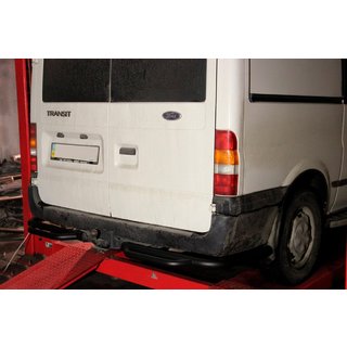 Hinterer Schutztritt AK-Special Black (Edelstahl) Ford Transit 2000–2014 Foto 1