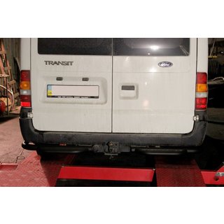 Hinterer Schutztritt AK-Special Black (Edelstahl) Ford Transit 2000–2014 Foto 2