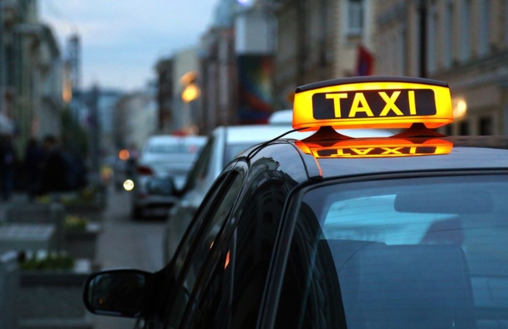 Welches Auto ist am besten für Taxi: Top-Modelle und Hauptkriterien