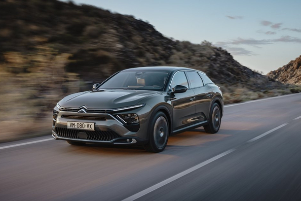 Citroën C5 X Hybrid Test: Komfortabler Crossover-Liftback mit Mildhybrid Foto 2
