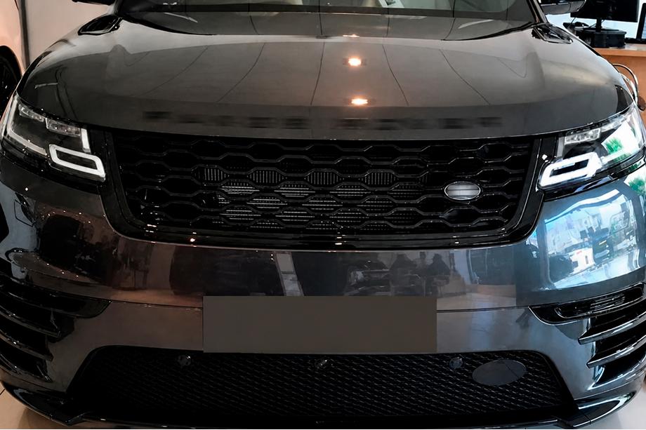Range Rover Velar 2017- Frontgrill Black Image