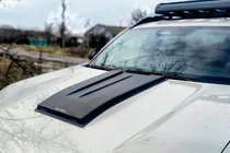 Renault Duster 2024- Motorhaube SCOOP (Matt) Foto 1