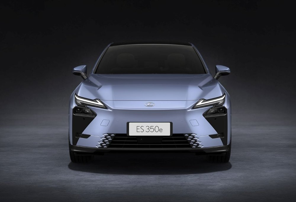 Lexus ES BEV: vollelektrische Premium-Limousine für 2026