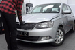 Škoda Fabia: Motorhaube öffnen – Schritt-für-Schritt-Anleitung Foto 1