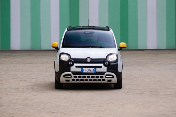 Fiat Pandina im Test: aktualisierter City-Hatchback mit Mildhybrid-System Foto 2
