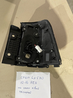 Lexus LX570/450d 2008-2022 Sonderposten Rückleuchte hinten (2012-2015) außen links (am Kotflügel) (gerissen) Foto 2