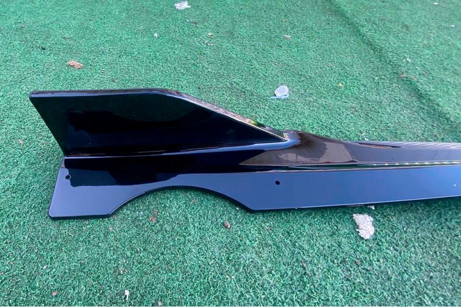 BMW X5 G05 2019–2026 B-Ware Schwellerabdeckungen V3 (Schwarz Hochglanz) Foto 4