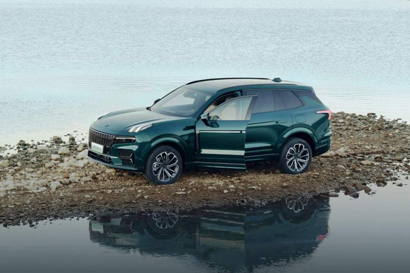 Testbericht zum leistungsstarken Premium-Crossover Lynk & Co 09