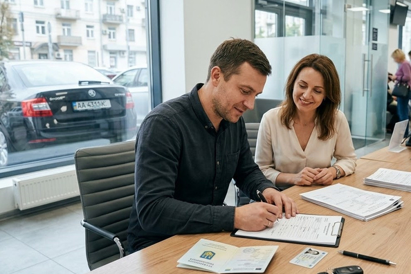 Auto auf neuen Halter ummelden: Schritt-für-Schritt-Anleitung Foto 1