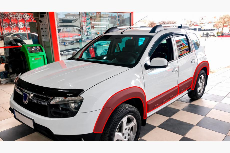 Dacia Duster 2008-2018 Kotflügelverbreiterungen mit Zierleisten EuroCap (12 Stk., glatt, schwarz matt, ABS) Foto 1