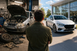 Was ist günstiger: altes Auto reparieren oder ein anderes kaufen? Foto 1