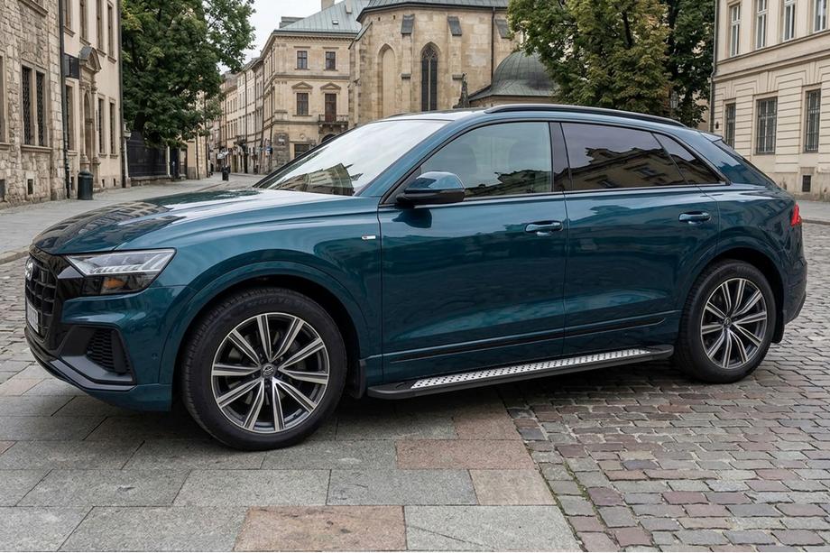 Audi Q8 2018- Seitenschweller Vision New Black (2 Stk., Aluminium) Image