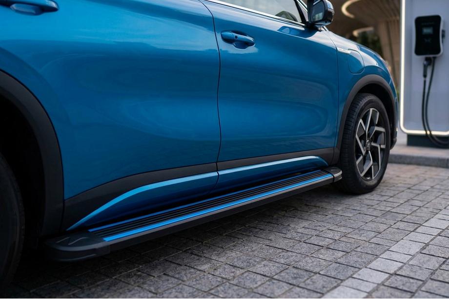 BYD Atto 3 2021- Trittbretter Maya Blue (2 Stk., Aluminium) Image