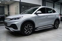 BYD Atto 3 2021- Seitenschweller Maydos V2 (2 Stk., Aluminium & Edelstahl) Foto 1