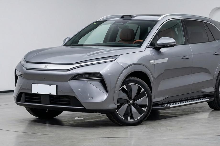 BYD Tang 2025– Seitliche Trittbretter Line (2 Stk., Aluminium) Image